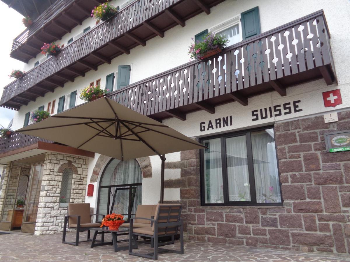 Hotel Garni Suisse San Martino Di Castrozza Exterior foto