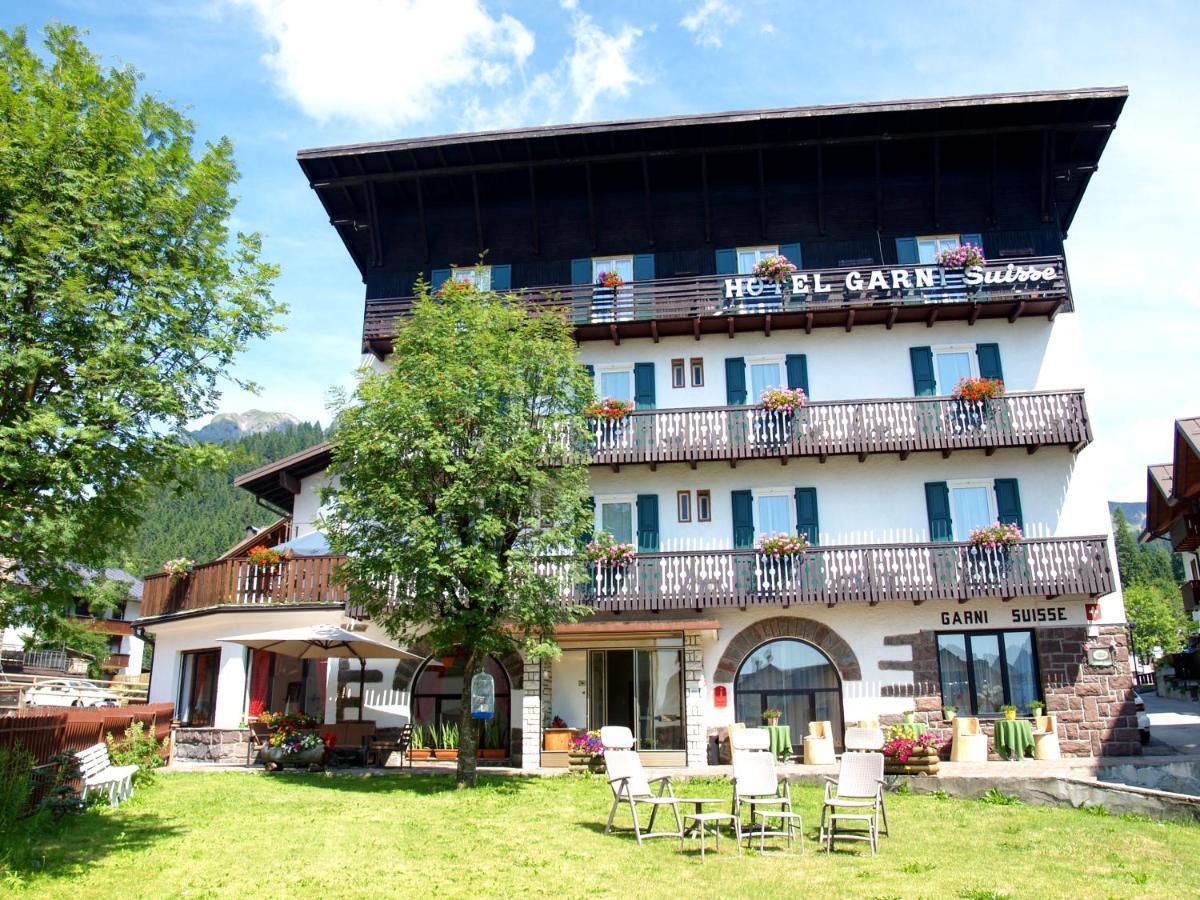 Hotel Garni Suisse San Martino Di Castrozza Exterior foto