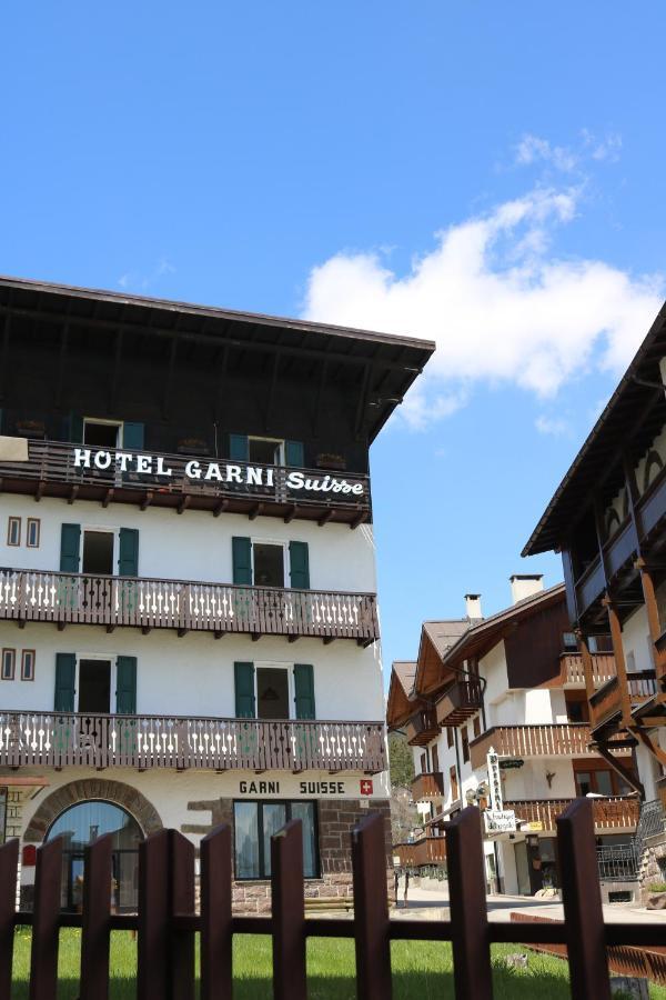 Hotel Garni Suisse San Martino Di Castrozza Exterior foto