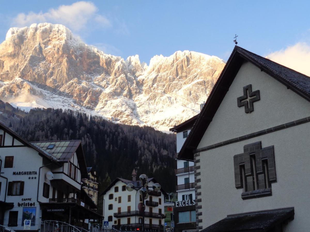 Hotel Garni Suisse San Martino Di Castrozza Exterior foto