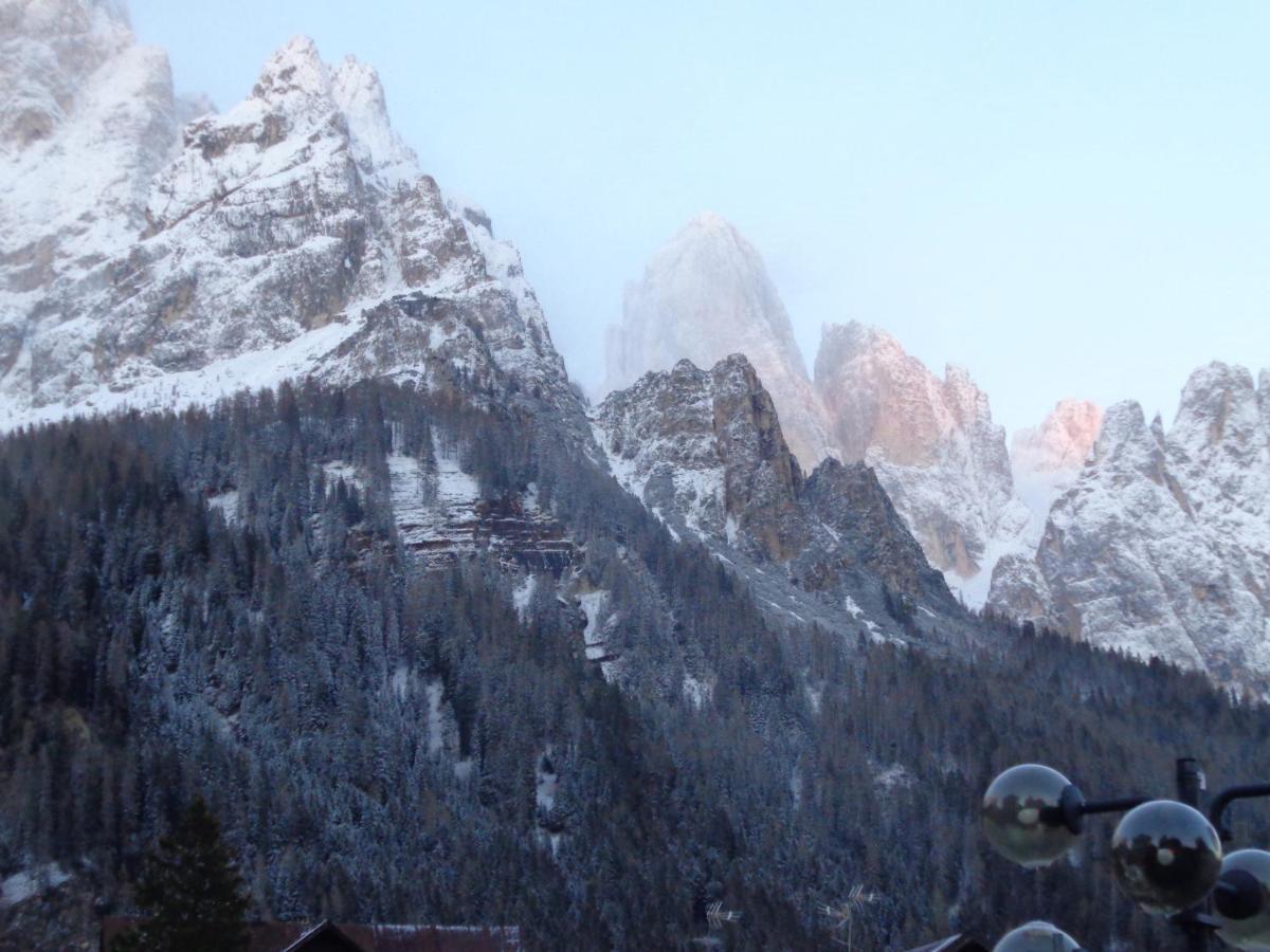 Hotel Garni Suisse San Martino Di Castrozza Exterior foto
